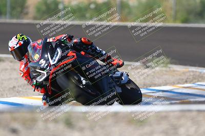 media/Sep-20-2025-TrackDaz (Sat) [[27f0cde673]]/A Group/2pm (Turn 9)/